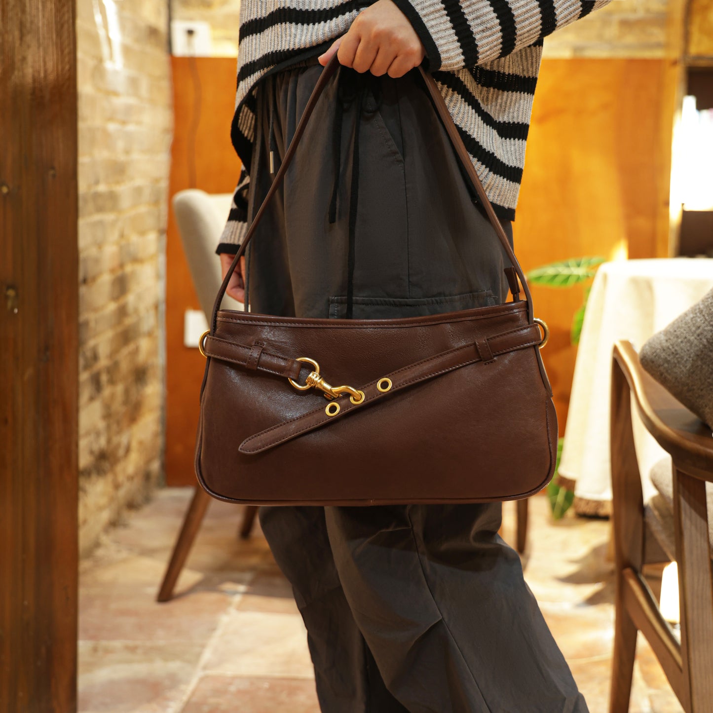 Timeless Elegance Coffee Brown Genuine Leather Shoulder Bag