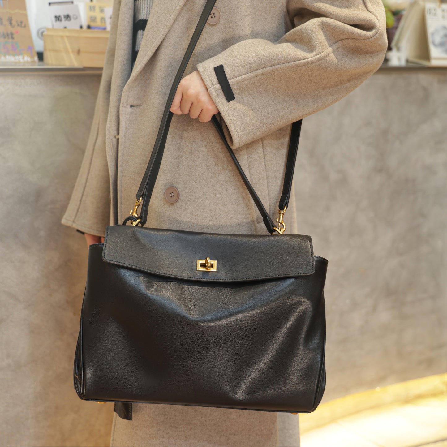 Timeless Elegance Premium Leather Tote Bag | Elegant & Spacious Design