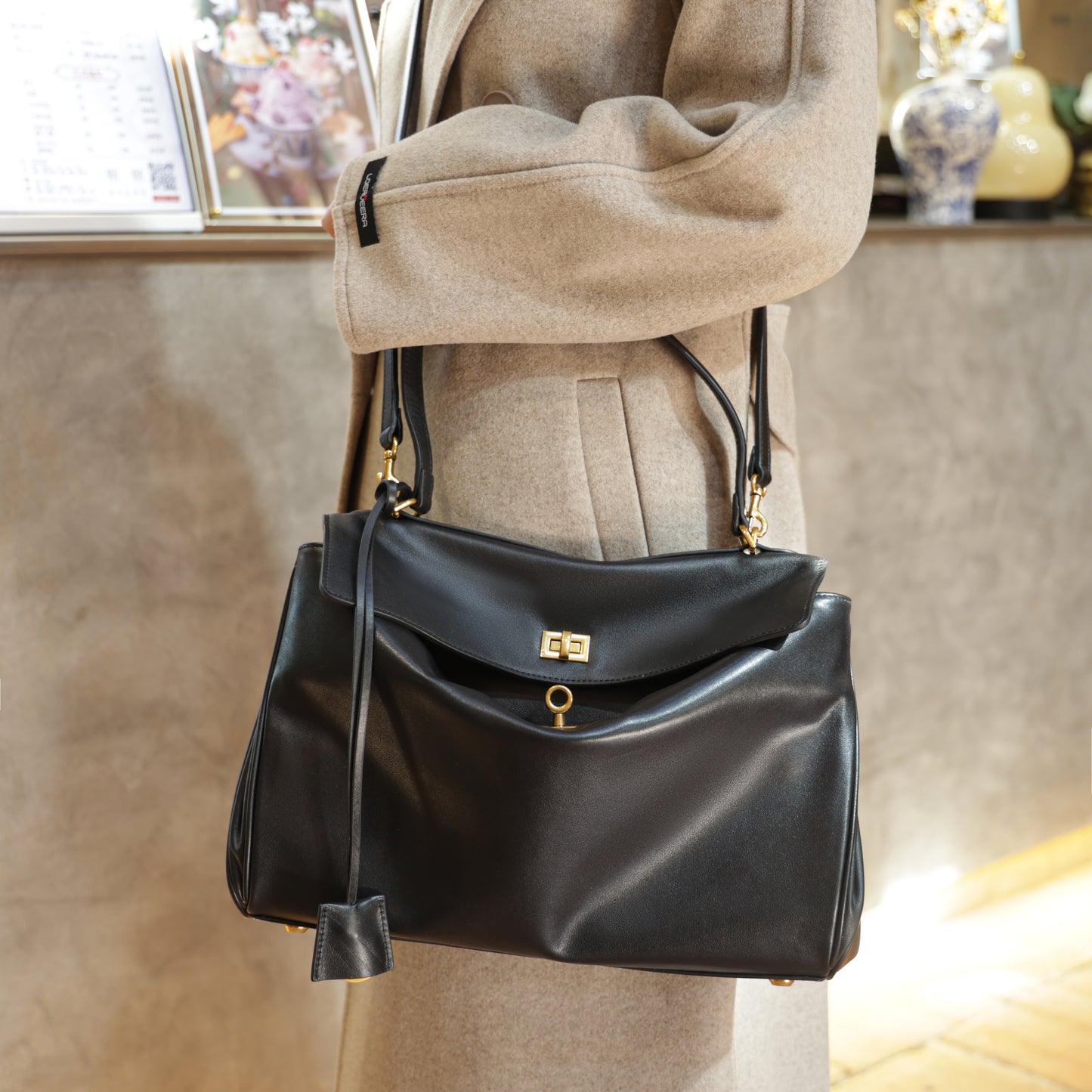 Timeless Elegance Premium Leather Tote Bag | Elegant & Spacious Design