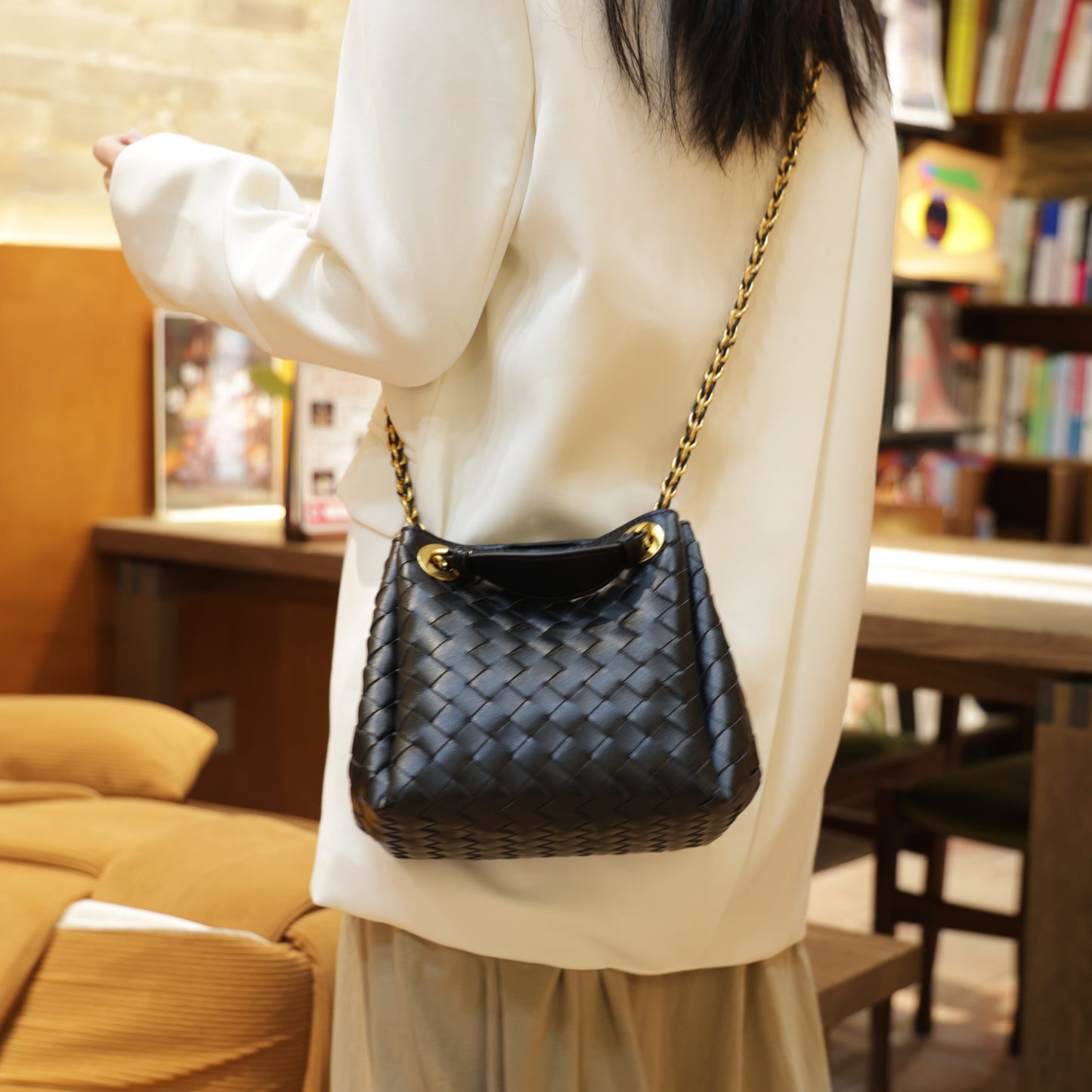 Modern Grace Chain Bag | Classic Black Woven Calfskin Handbag&Shoulder